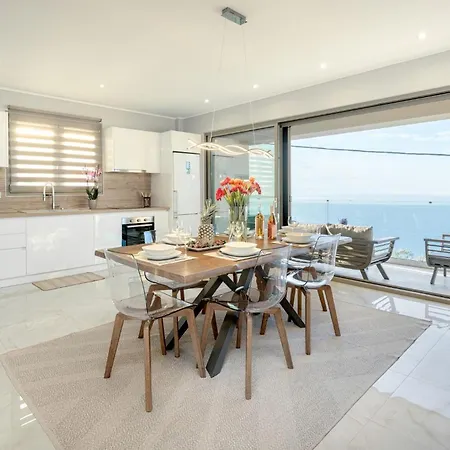 Sea And Sky Luxury Sea View *
